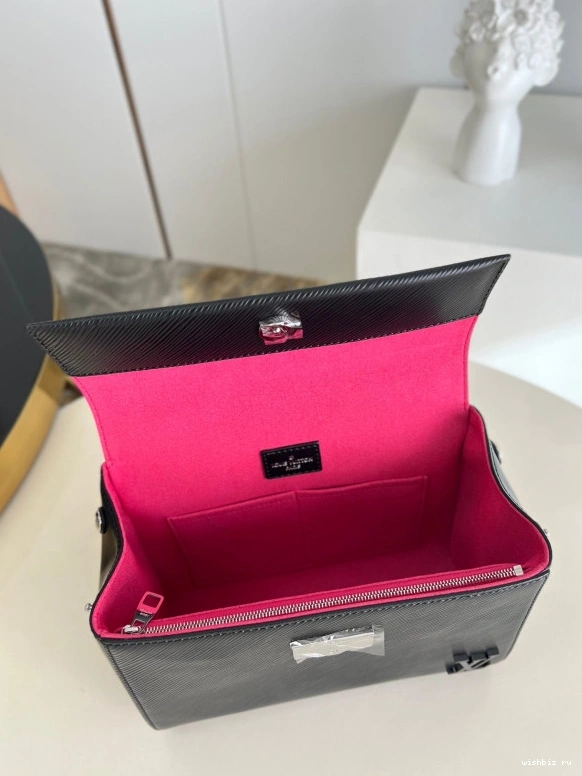 WIS VUITTON CHANELUNY LOUIS BB 1225